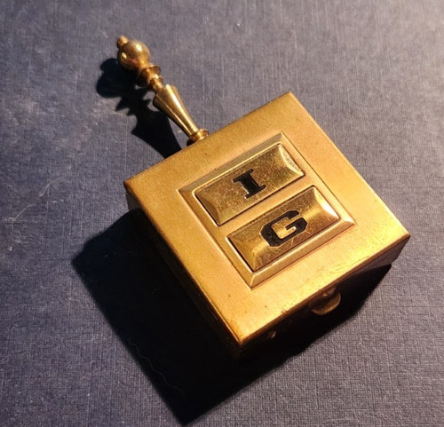 Vintage portable - (1940s-50s),